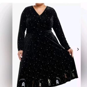 Her Universe Star Wars Galaxy Characters Embroidered Velvet Long-Sleeve Dress 5